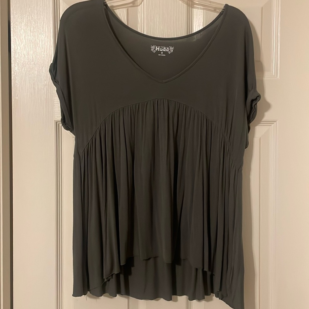 Ollie green top